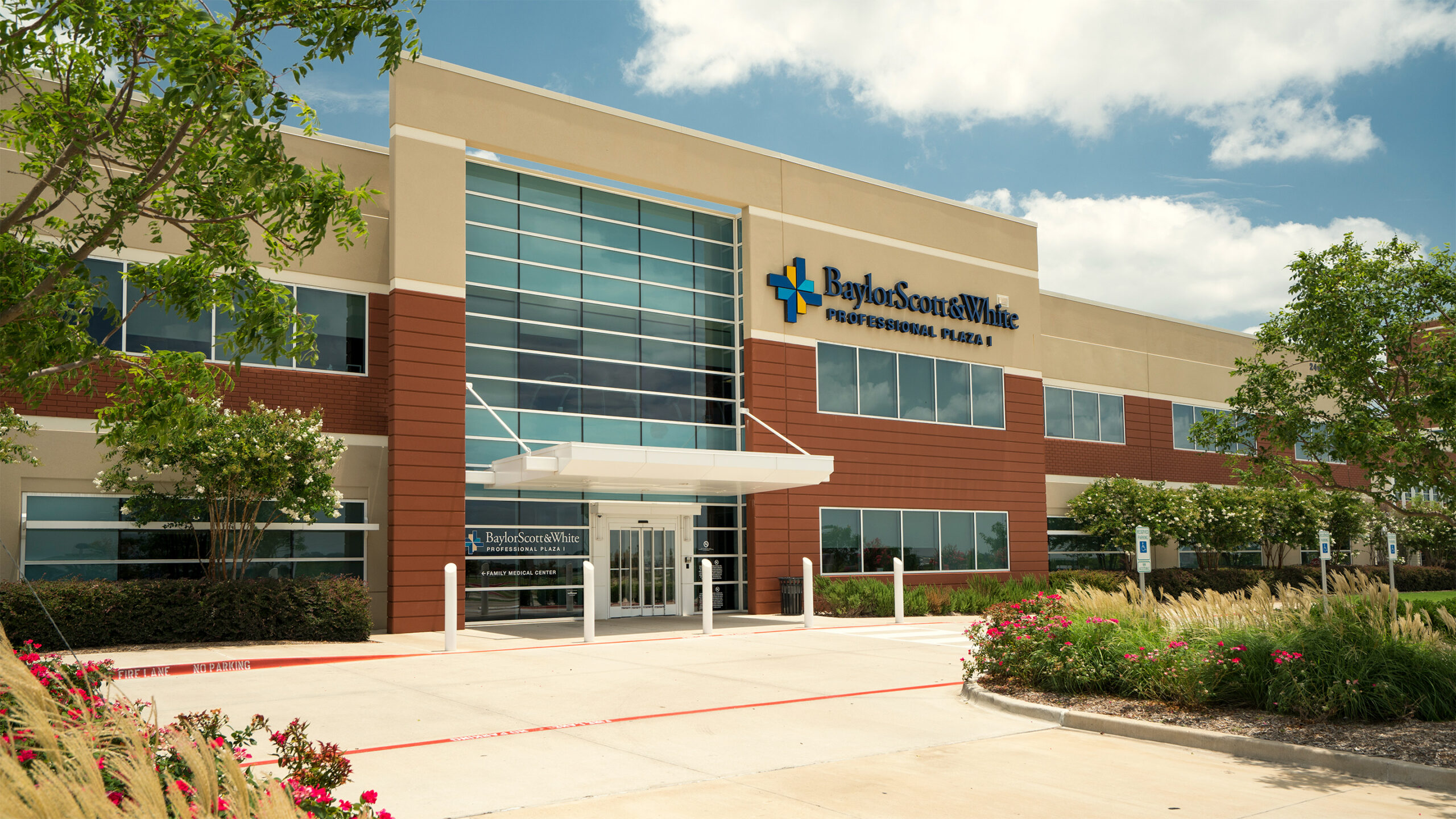 NEC-Waxahachie-TX-MOB-02-Exterior